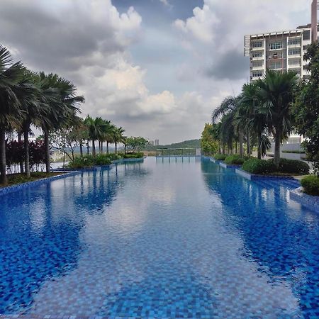 The Moon Homestay At Putrajaya Exterior photo