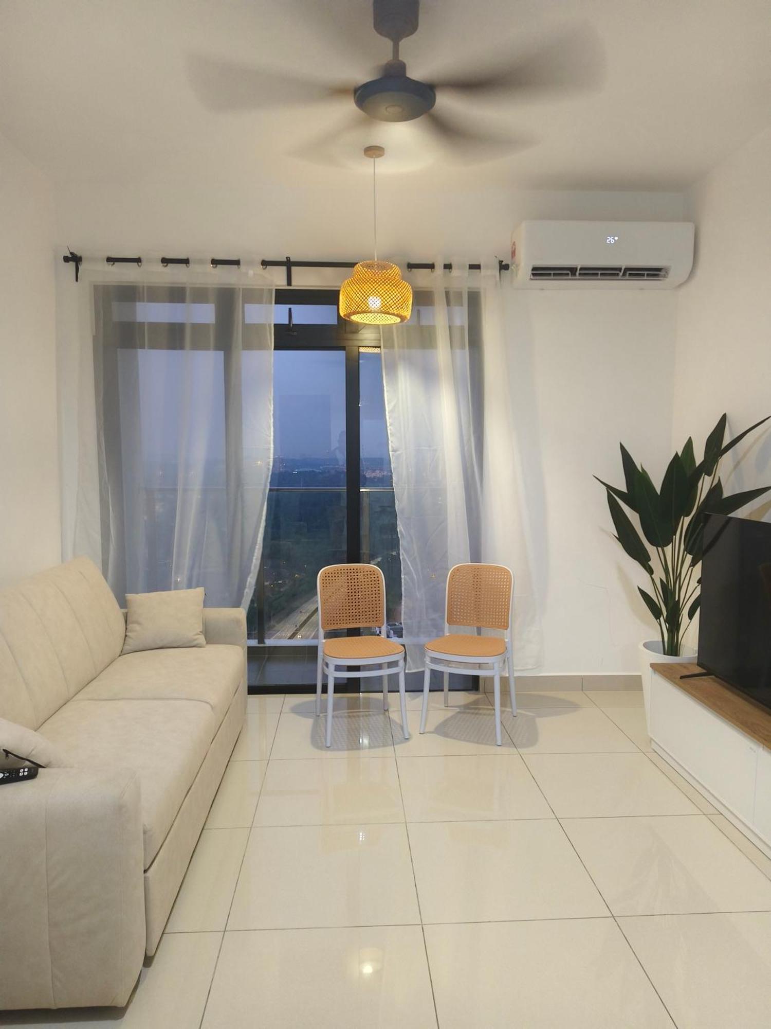 The Moon Homestay At Putrajaya Exterior photo