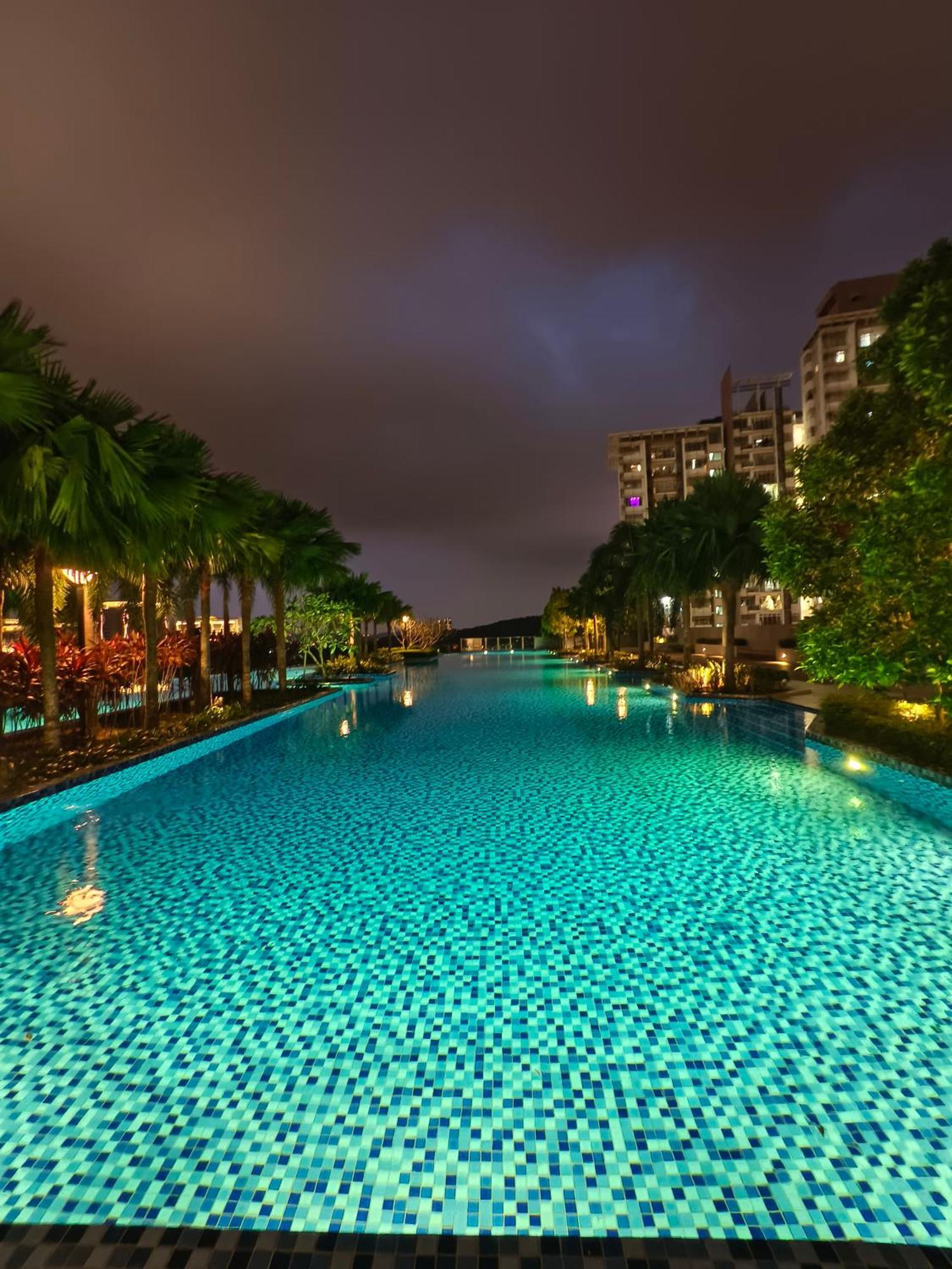 The Moon Homestay At Putrajaya Exterior photo